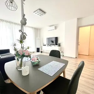  Appartamento West Budapest-edge Of Downtown-free Parking